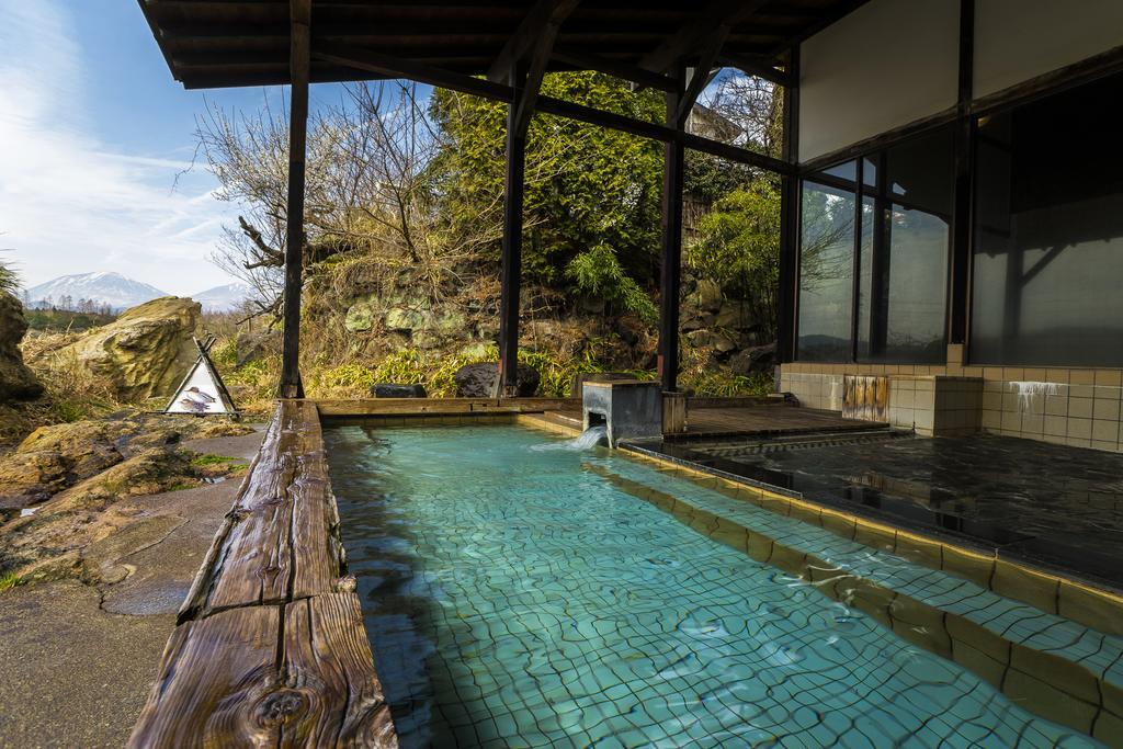 Kagoiwa Onsen Ryokan Nikko Exterior photo